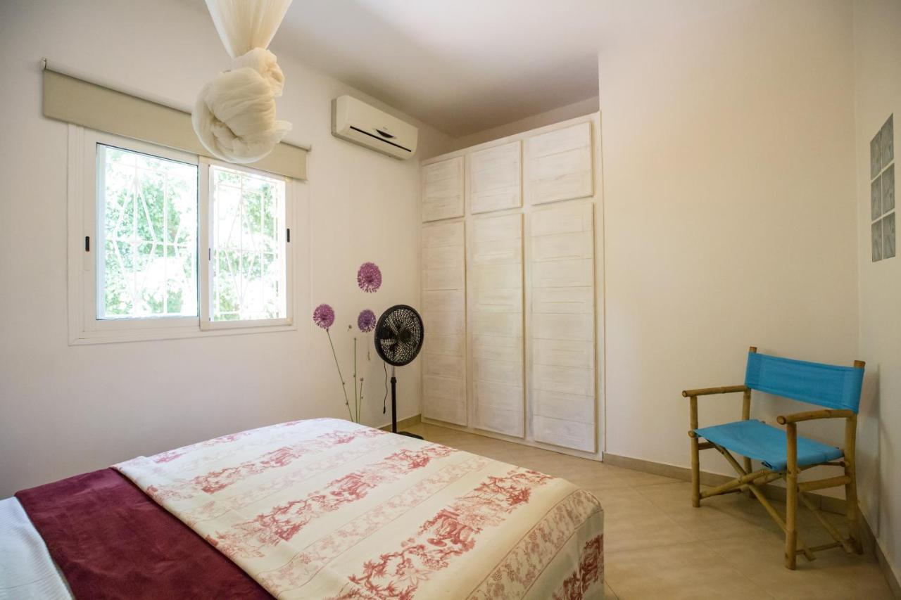 Maison K.E.N.Z.A M'Bour Luaran gambar
