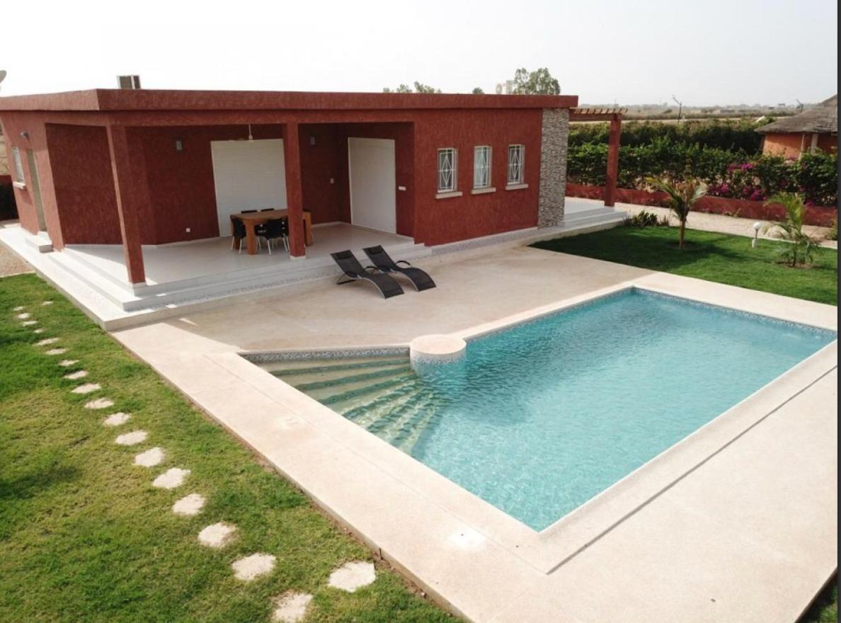 Maison K.E.N.Z.A M'Bour Luaran gambar